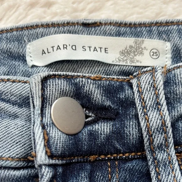Altar’d State Jeans size 25/0 - Picture 7 of 12